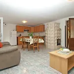 Apartment Valbandon 28 Fažana