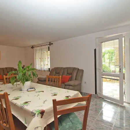 Valbandon 28 Apartmán