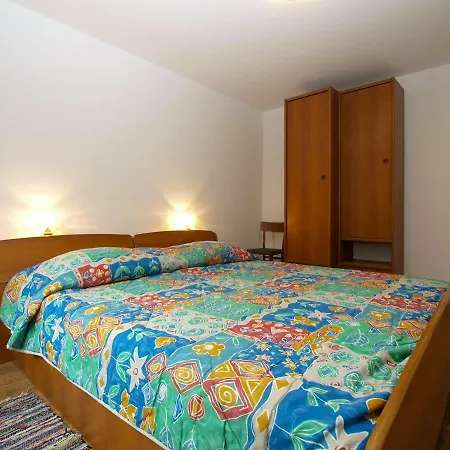 Apartment Valbandon 28 *